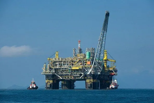 ¿Cómo se construyen las plataformas petrolíferas?
