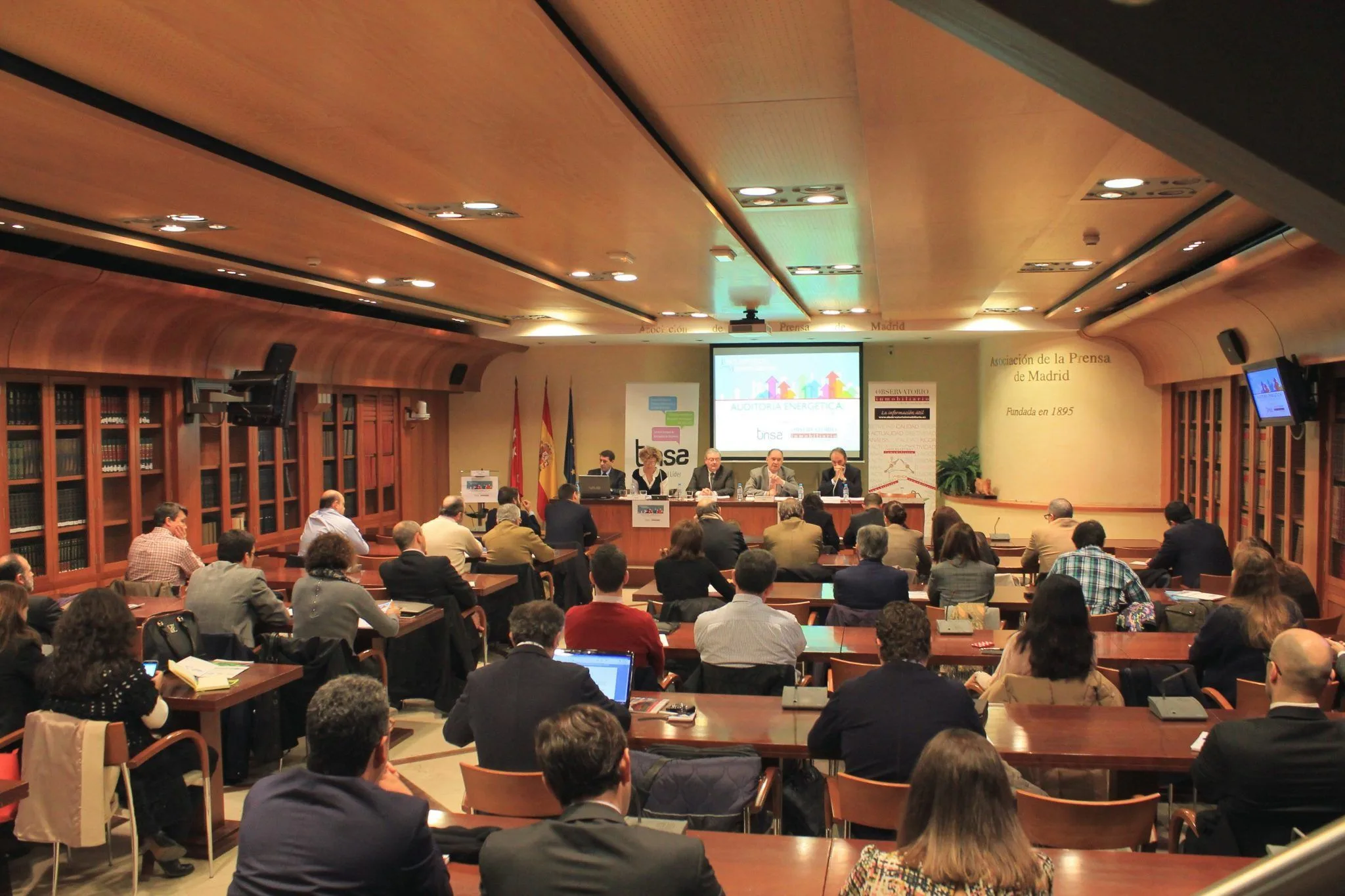 Tinsa y Lavola analizan la rentabilidad económica de la inversión en eficiencia energética