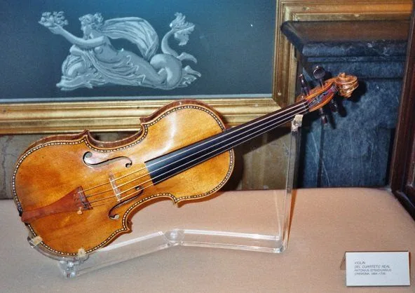 violin stradivarius