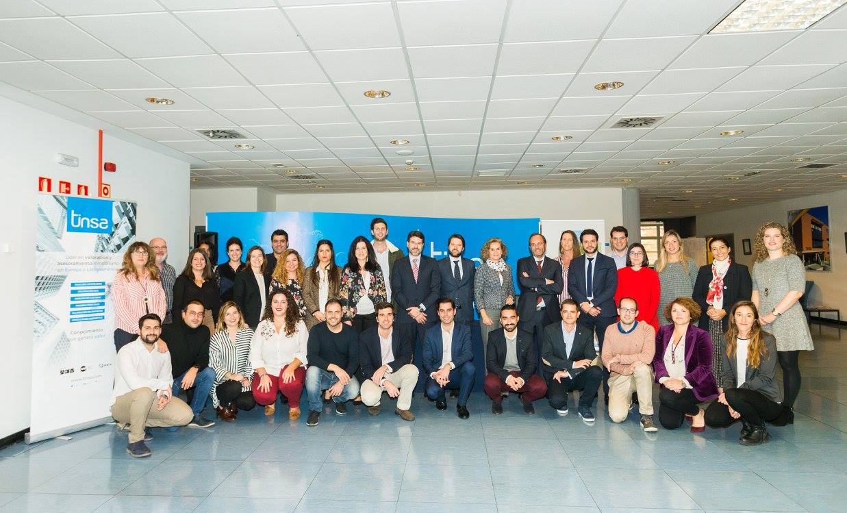 Tinsa reconoce a 26 jóvenes tras su primer año como tasadores